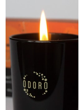 Aromatinė žvakė ODORO MOOD "Ambra"