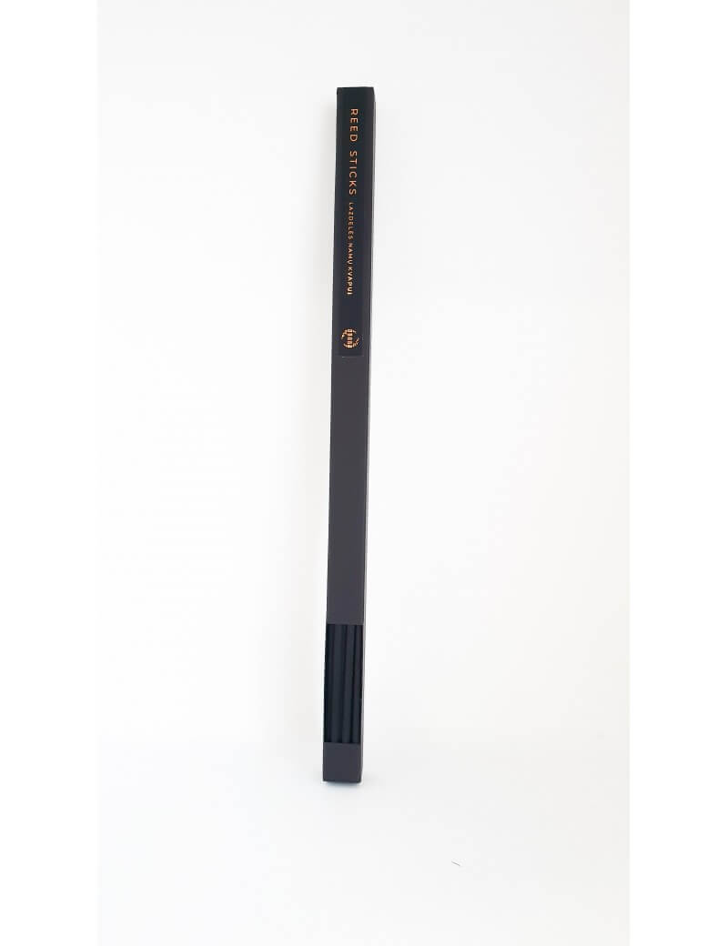 Juodos ilgos daugiapluoštės lazdelės dežutėje (27.5 cm), 18 vnt